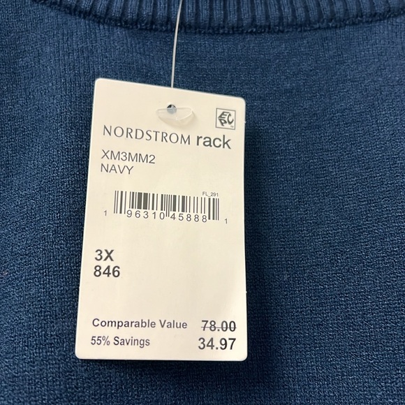 Beautiful sweater with attached shirt details - Picture 5 of 7